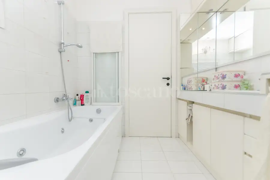 Villa in vendita di 240 mq a €665.000 (rif. 25/2025)