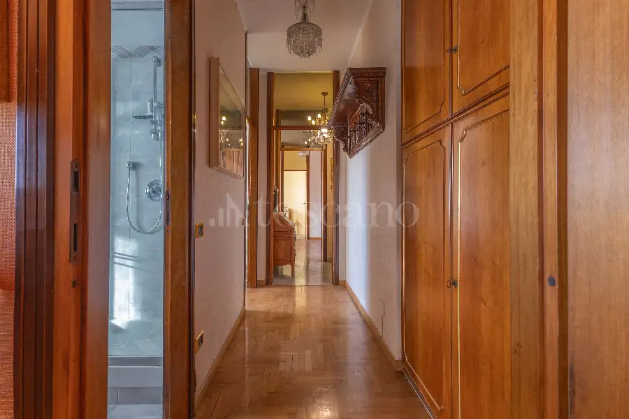 Casa in vendita di 230 mq a €1.495.000 (rif. 7/2025)