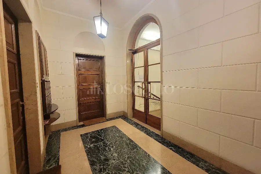 Ufficio in vendita di 120 mq a €750.000 (rif. 152/2025)