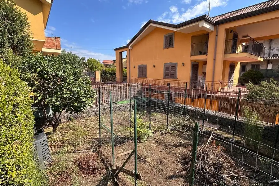 Casa Indipendente in vendita di 204 mq a €498.000 (rif. 173/2026)
