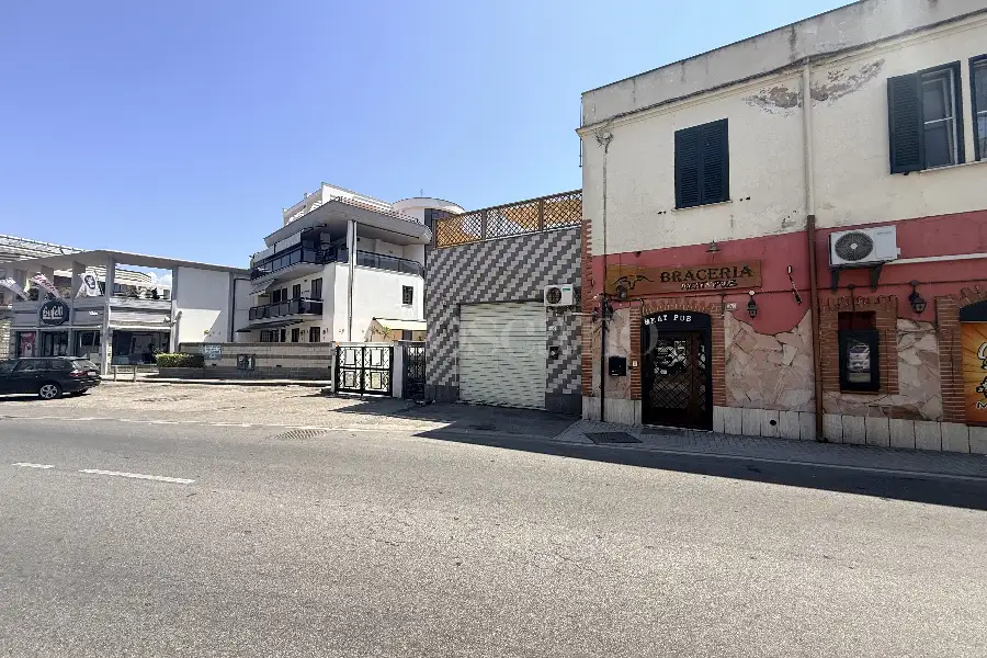 Negozio in vendita di 102 mq a €219.000 (rif. 70/2026)