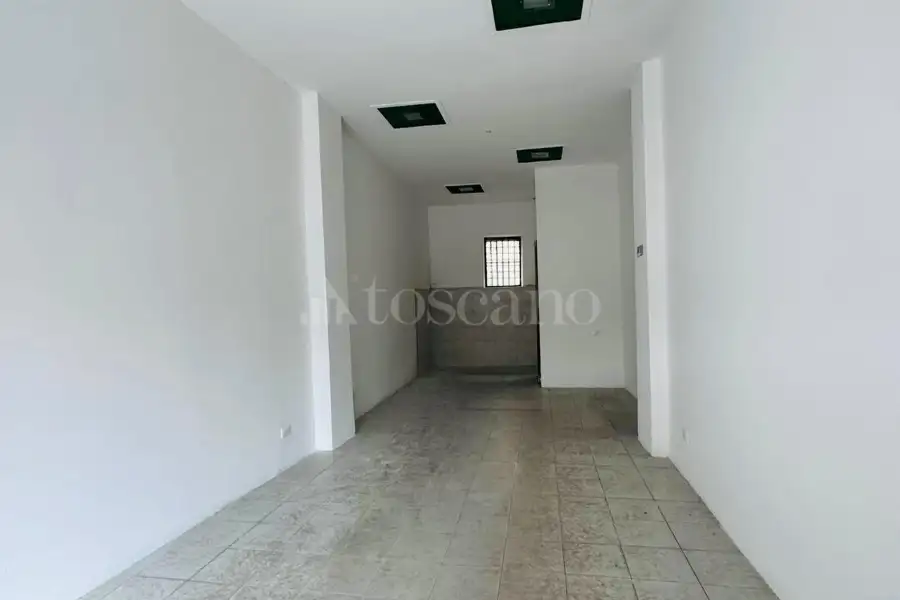 Negozio in affitto di 50 mq a €430 (rif. 46/2026)