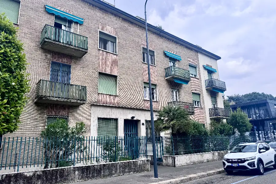 Box in vendita di 35 mq a €69.000 (rif. 71/2025)