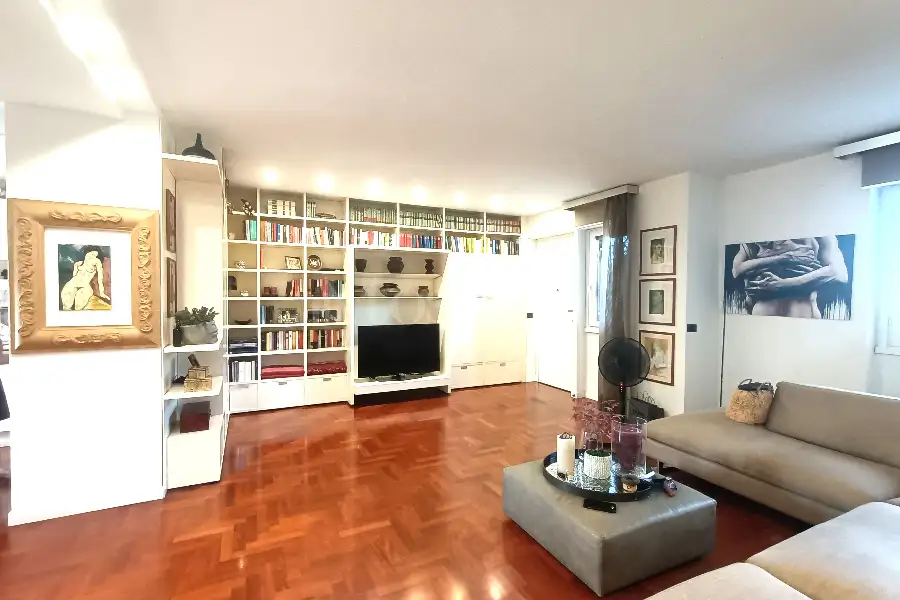 Casa in vendita di 110 mq a €395.000 (rif. 21/2026)