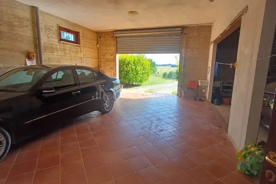Villa in vendita di 400 mq a €1.230.000 (rif. 11/2026)