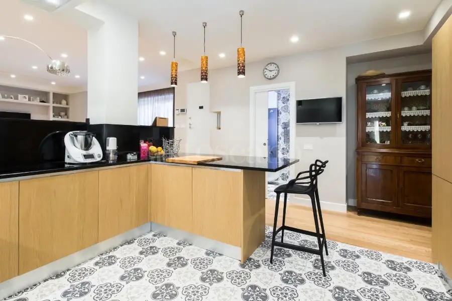 Casa in vendita di 250 mq a €899.000 (rif. 5/2026)