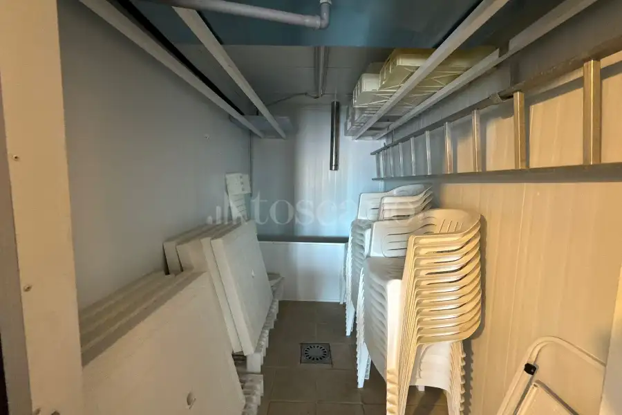 Negozio in affitto di 50 mq a €2.500 (rif. 21/2025)