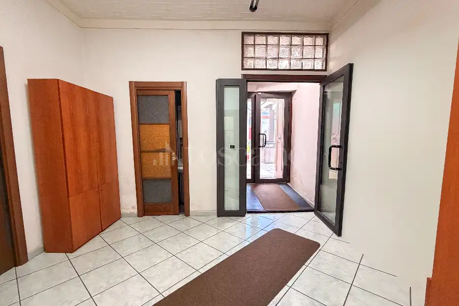 Negozio in vendita di 200 mq a €590.000 (rif. 51/2026)