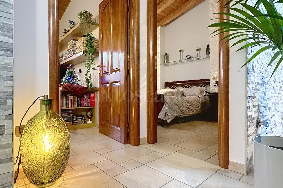 Villa Plurifamiliare in vendita di 480 mq a €680.000 (rif. 2/2026)