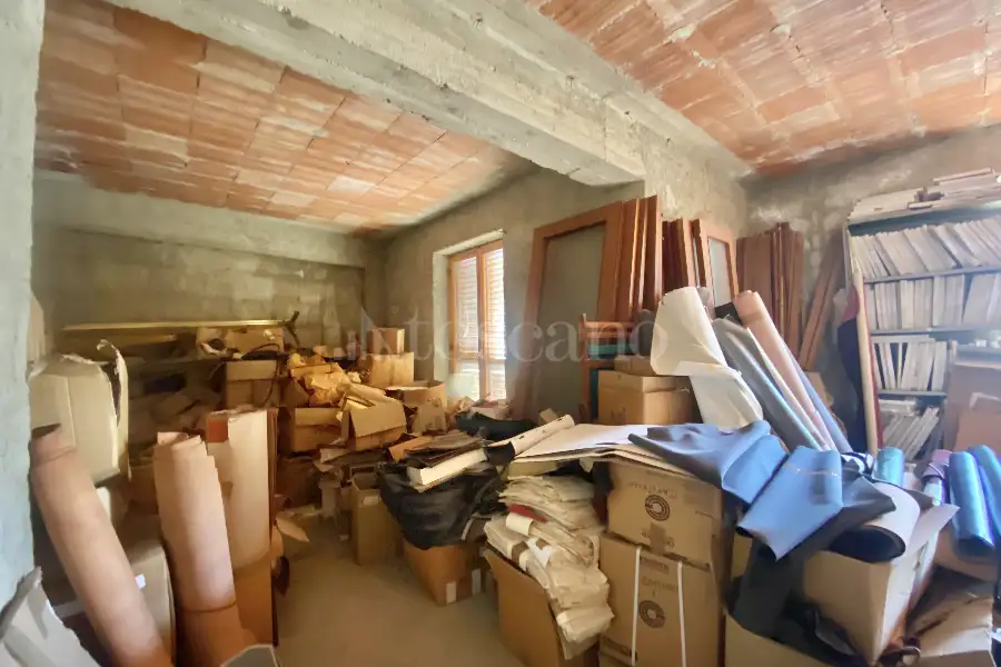 Casa Indipendente in vendita di 220 mq a €164.000 (rif. 16/2026)