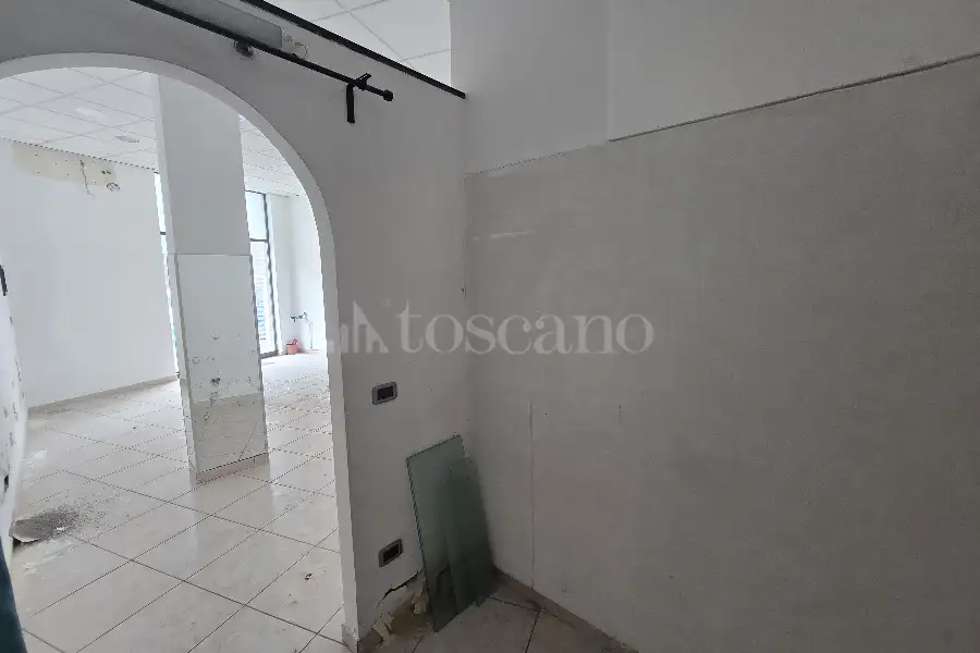 Negozio in vendita di 46 mq a €37.000 (rif. 38/2026)