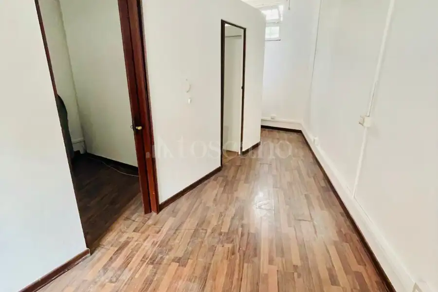 Negozio in affitto di 49 mq a €780 (rif. 13/2026)