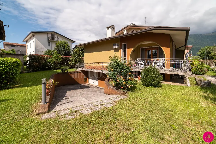 Villino a Schiera in vendita di 270 mq a €299.000 (rif. 98/2025)