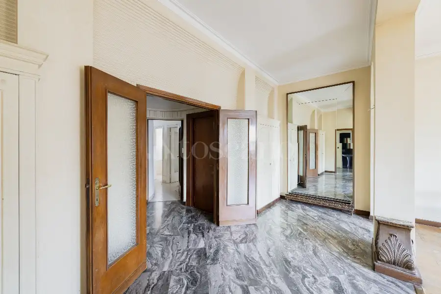 Casa in vendita di 215 mq a €2.450.000 (rif. 145/2025)