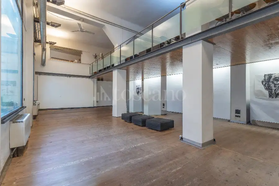 Casa in vendita di 360 mq a €2.050.000 (rif. 6/2026)