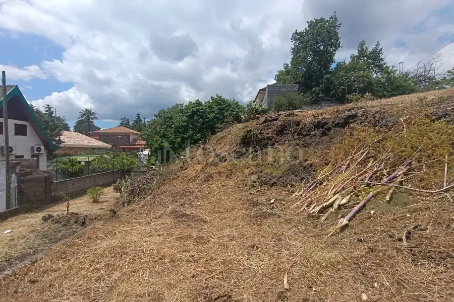 Edificabile Residenziali in vendita di 700 mq a €68.000 (rif. 88/2026)
