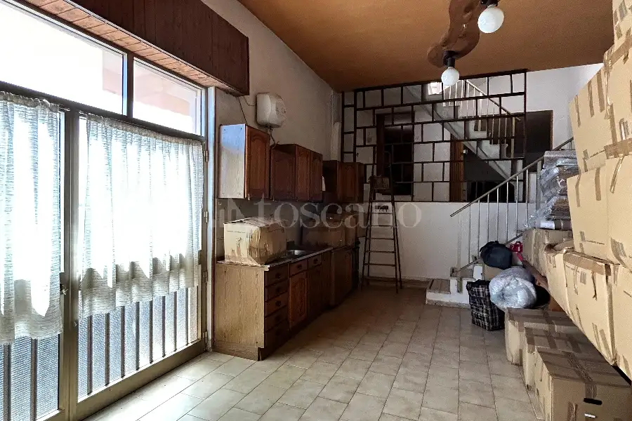 Casa Indipendente in vendita di 260 mq a €240.000 (rif. 120/2026)