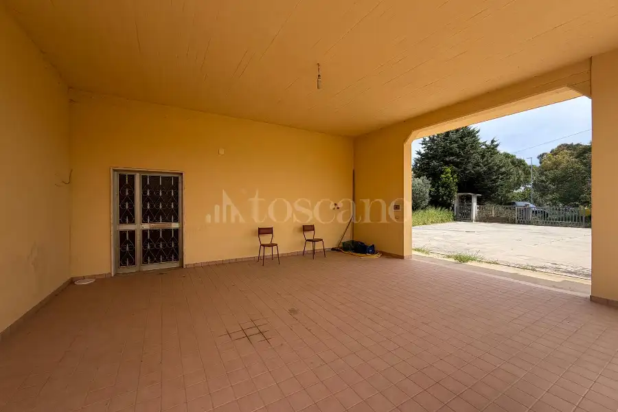 Casa Indipendente in vendita di 400 mq a €210.000 (rif. 46/2026)