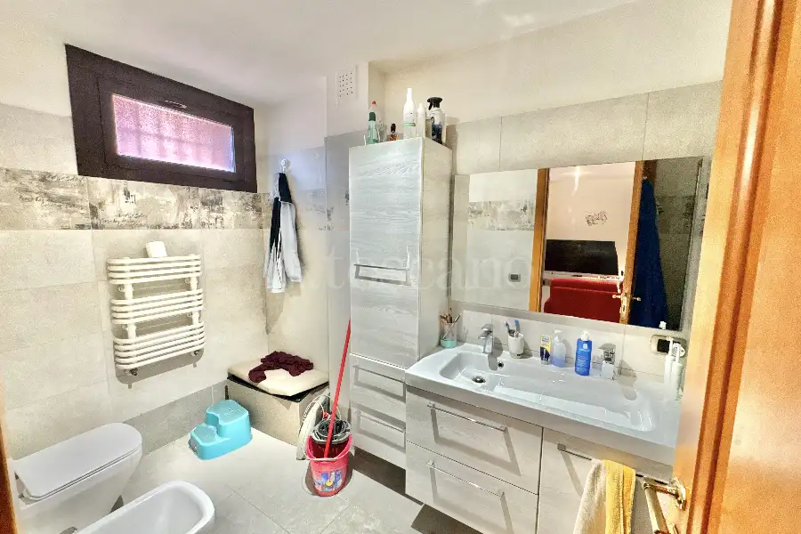 Villa Bifamiliare in vendita di 215 mq a €649.000 (rif. 10/2026)