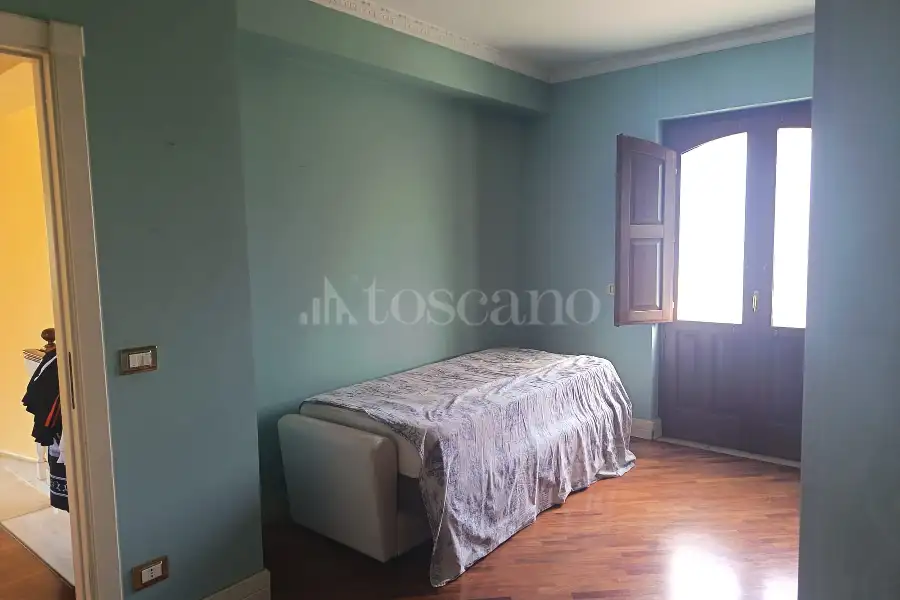 Villa Bifamiliare in vendita di 265 mq a €550.000 (rif. 215/2025)