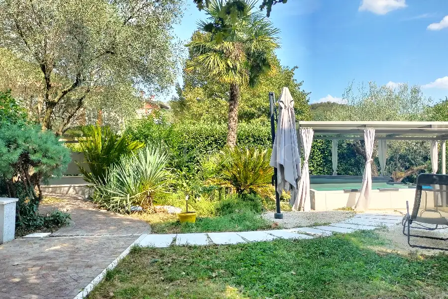 Casa Indipendente in vendita di 200 mq a €570.000 (rif. 32/2026)