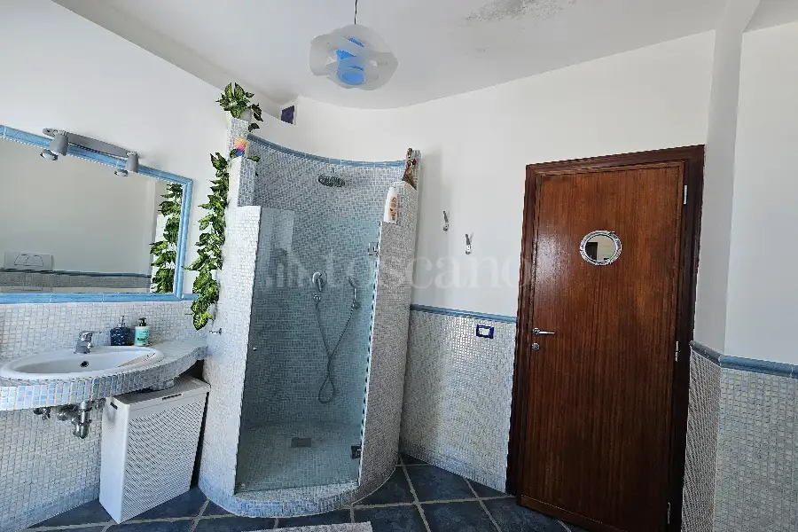 Attico in vendita di 100 mq a €385.000 (rif. 65/2023)