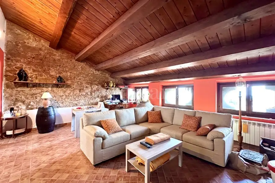 Villa in vendita di 212 mq a €429.000 (rif. 14/2026)