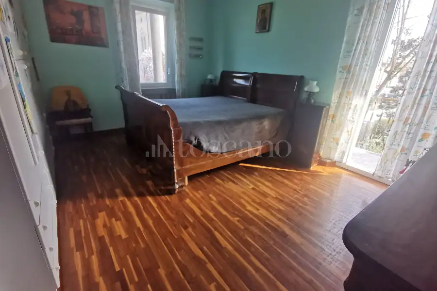 Casa Indipendente in vendita di 210 mq a €300.000 (rif. 9/2026)