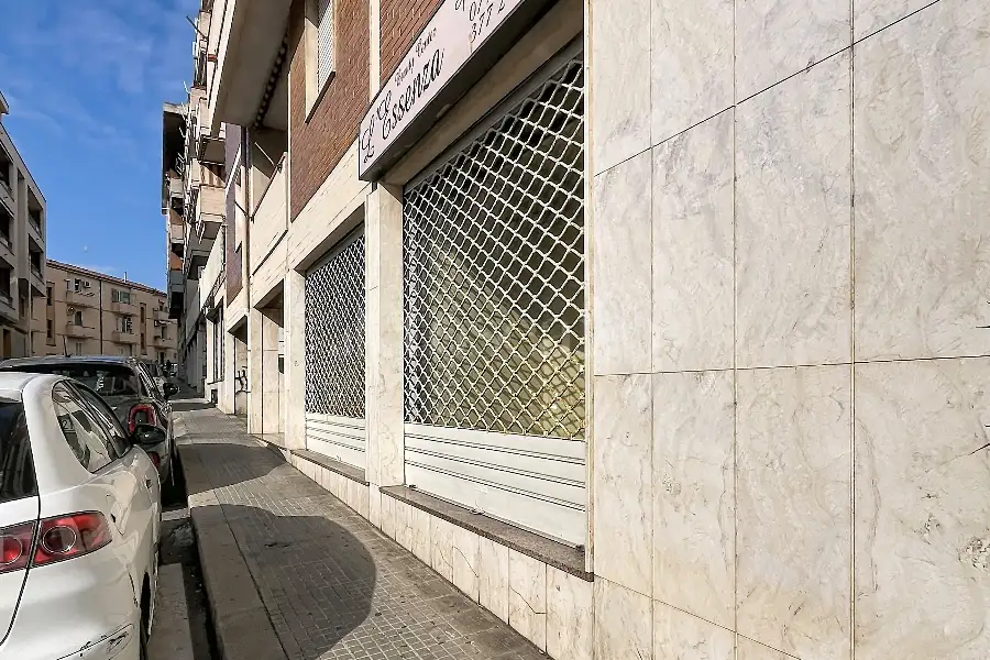 Negozio in vendita di 200 mq a €136.000 (rif. 85/2026)