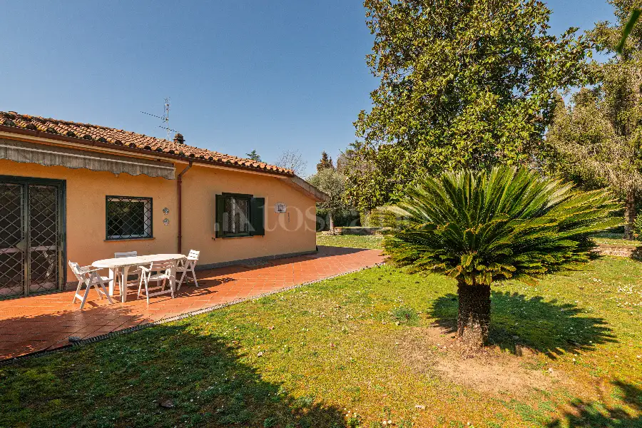 Villino a Schiera in vendita di 200 mq a €220.000 (rif. 7/2026)