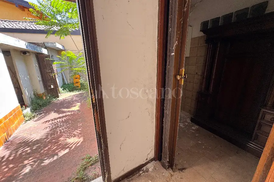 Casa Indipendente in vendita di 376 mq a €177.000 (rif. 7/2026)