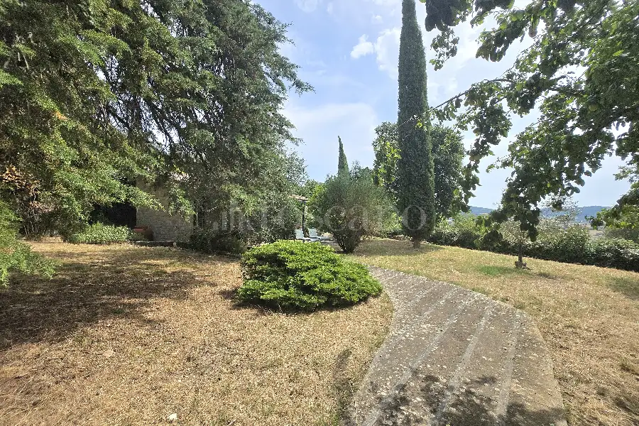 Villa in vendita di 300 mq a €1.450.000 (rif. 40/2025)
