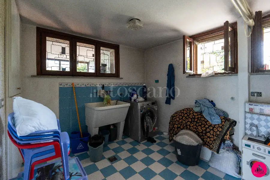 Villa in vendita di 303 mq a €499.000 (rif. 124/2026)