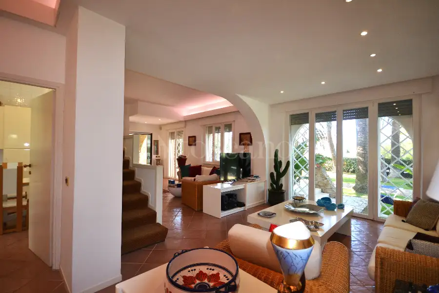 Casa Indipendente in affitto di 180 mq a €2.900 (rif. 43/2025)