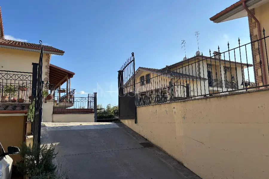 Villa Bifamiliare in vendita di 195 mq a €299.000 (rif. 70/2025)