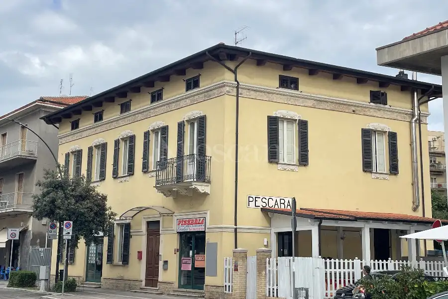 Palazzo in vendita di 350 mq a €685.000 (rif. 26/2024)