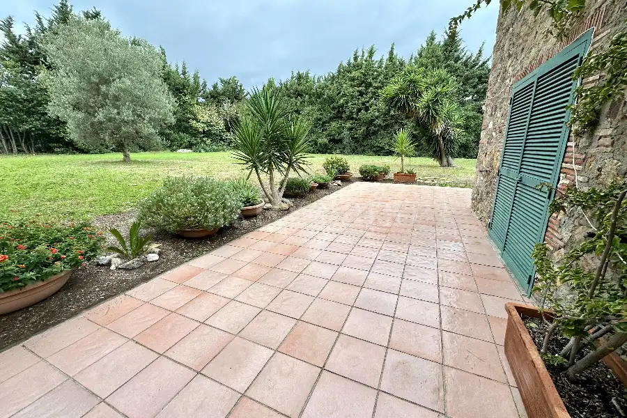 Casale in vendita di 200 mq a €790.000 (rif. 22/2025)