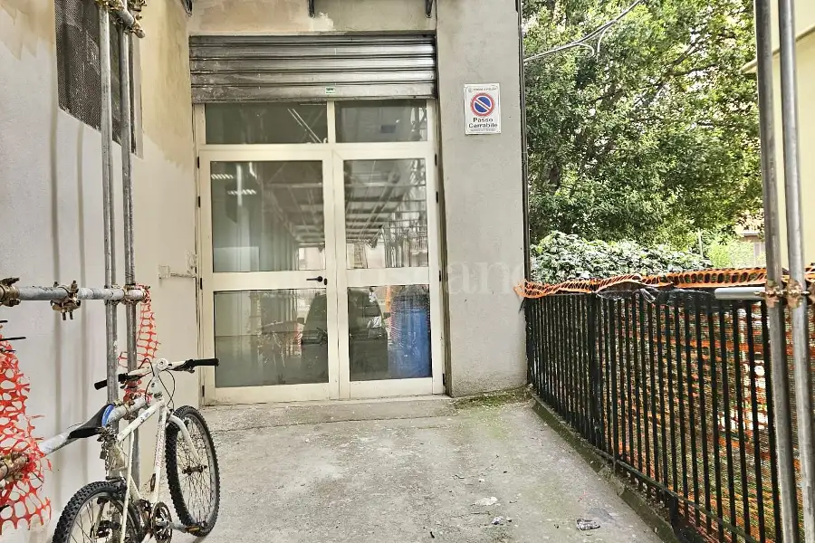 Negozio in affitto di 150 mq a €1.000 (rif. 126/2026)