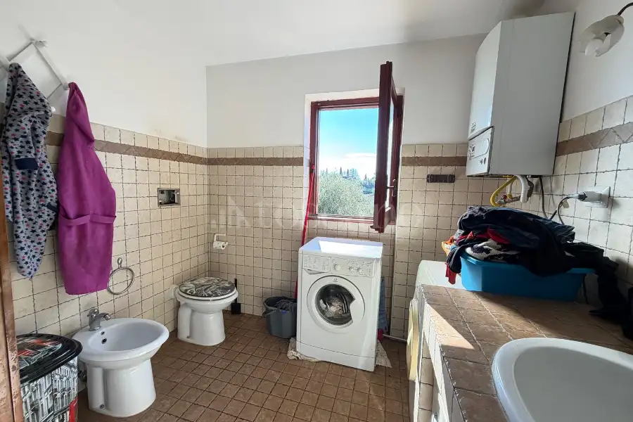 Villa Bifamiliare in vendita di 294 mq a €340.000 (rif. 6/2026)