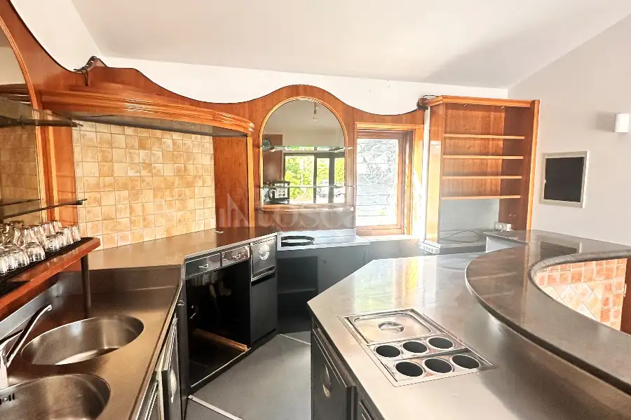 Negozio in vendita di 37 mq a €265.000 (rif. 29/2025)