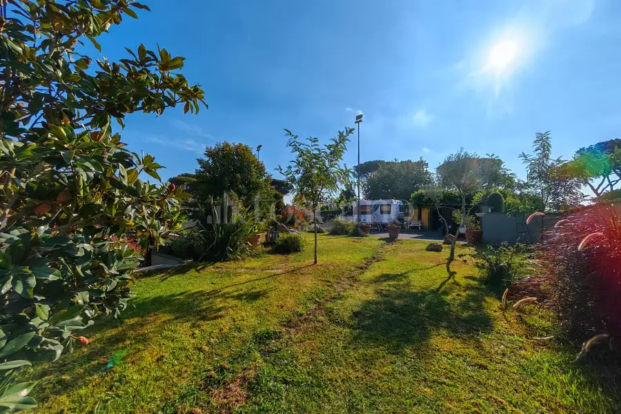 Villa Plurifamiliare in vendita di 320 mq a €849.000 (rif. 30/2025)