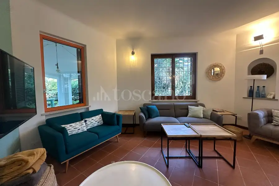 Villa Plurifamiliare in affitto di 180 mq a €5.000 (rif. 26/2026)