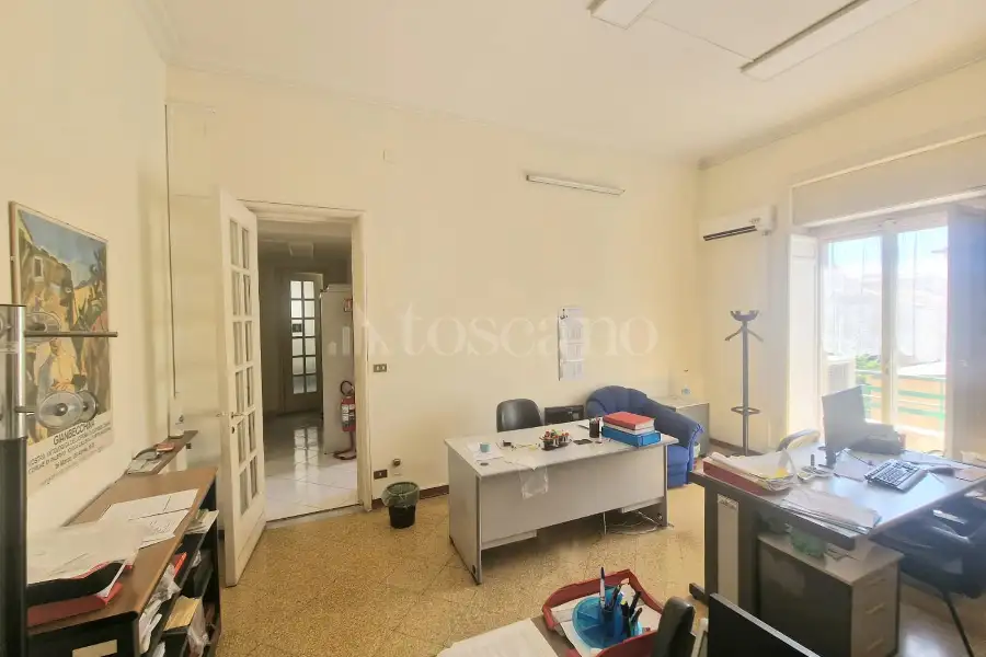 Casa in vendita di 295 mq a €1.350.000 (rif. 105/2026)