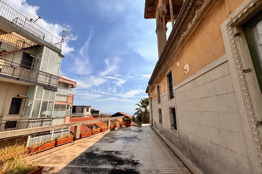 Casa Indipendente in vendita di 313 mq a €295.000 (rif. 134/2026)