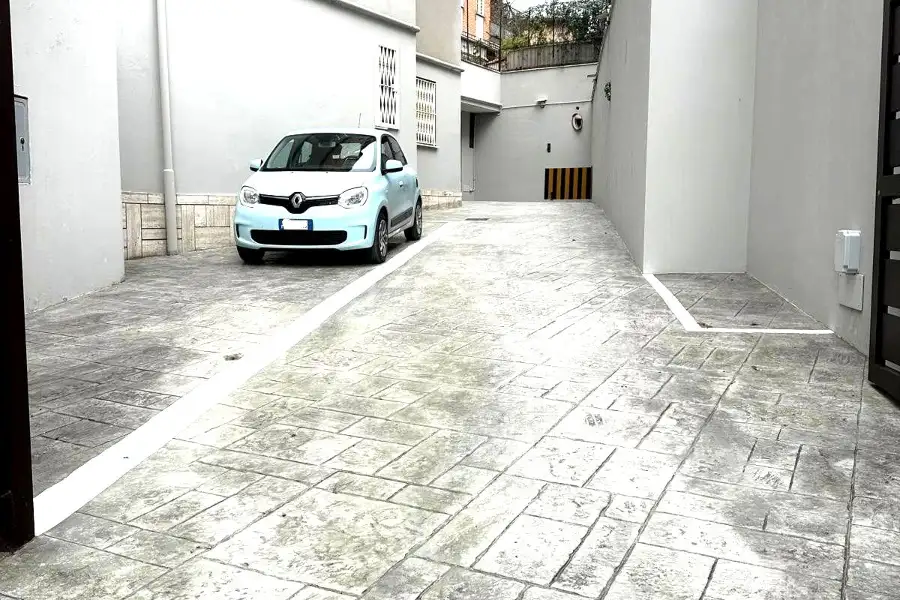 Posto Auto in vendita di 17 mq a €35.000 (rif. 7/2026)
