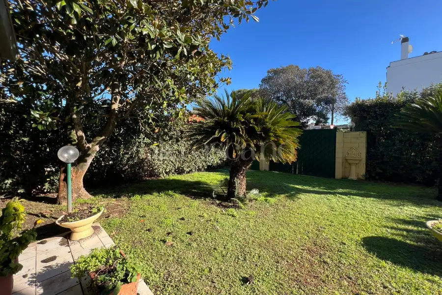 Villa Bifamiliare in vendita di 135 mq a €550.000 (rif. 13/2026)