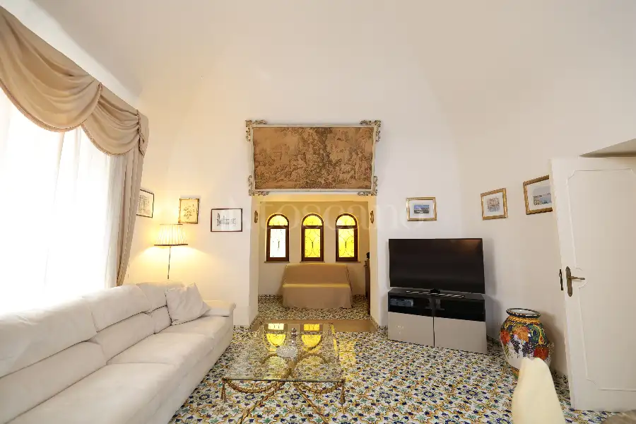Villa in vendita di 500 mq a €1.080.000 (rif. 46/2025)