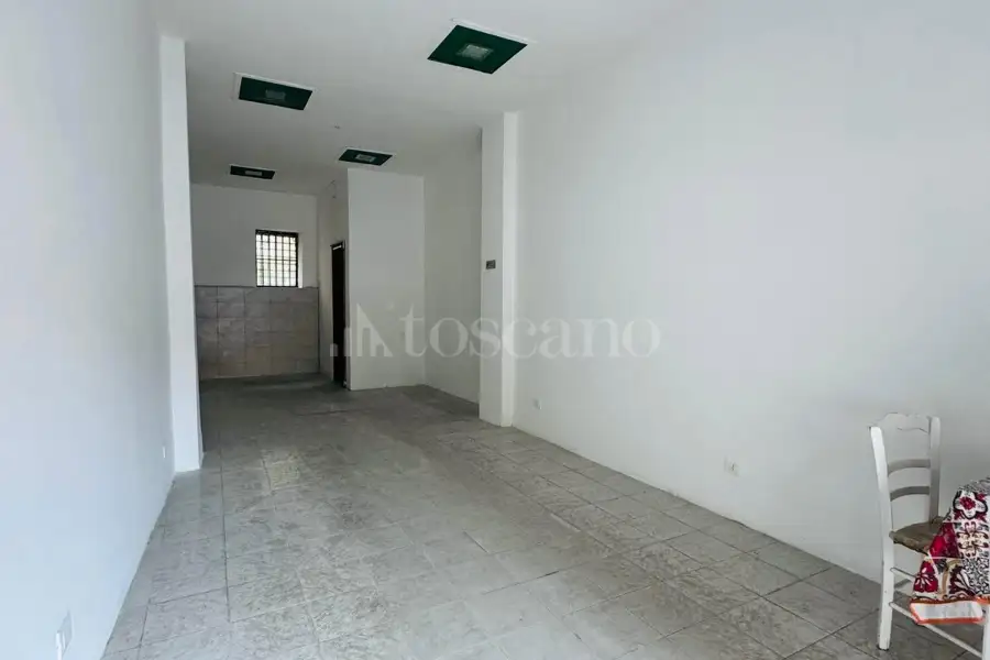Negozio in affitto di 50 mq a €430 (rif. 46/2026)