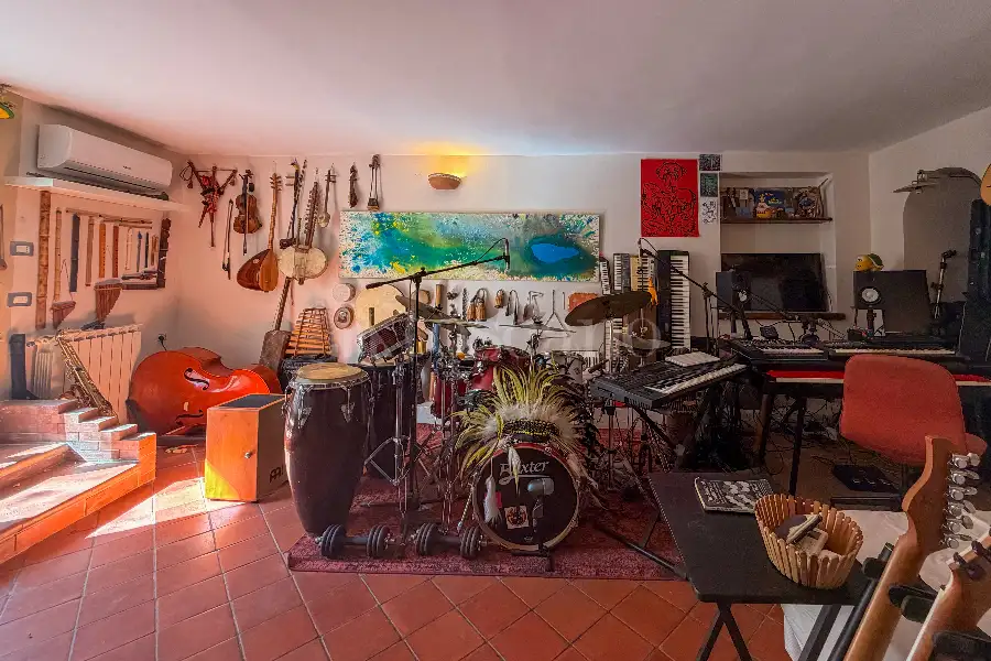 Casa in vendita di 210 mq a €990.000 (rif. 50/2026)