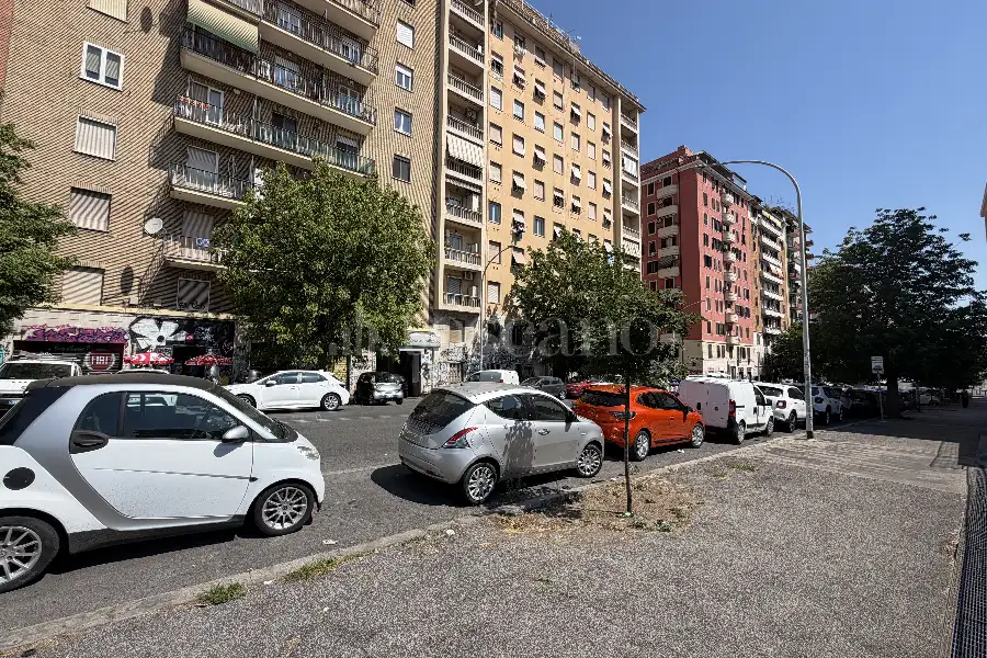 Box in vendita di 20 mq a €87.000 (rif. 24/2026)
